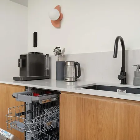 Modern And Unique In The Centre Of By Renters * Βρότσλαβ