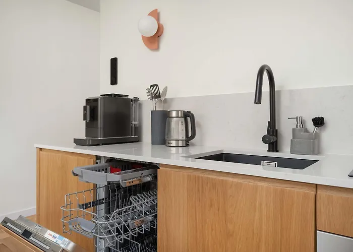 Modern And Unique In The Centre Of By Renters * ורוצלב